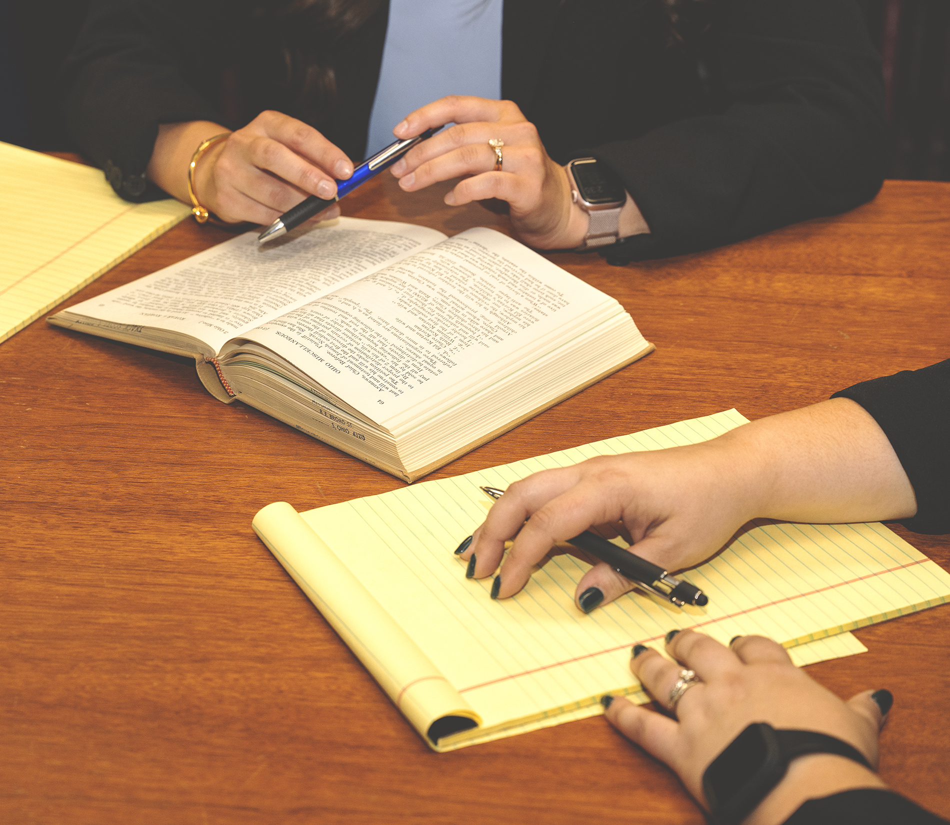lawyers-taking-notes lawyers-taking-notes